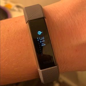 Fitbit Alta HR